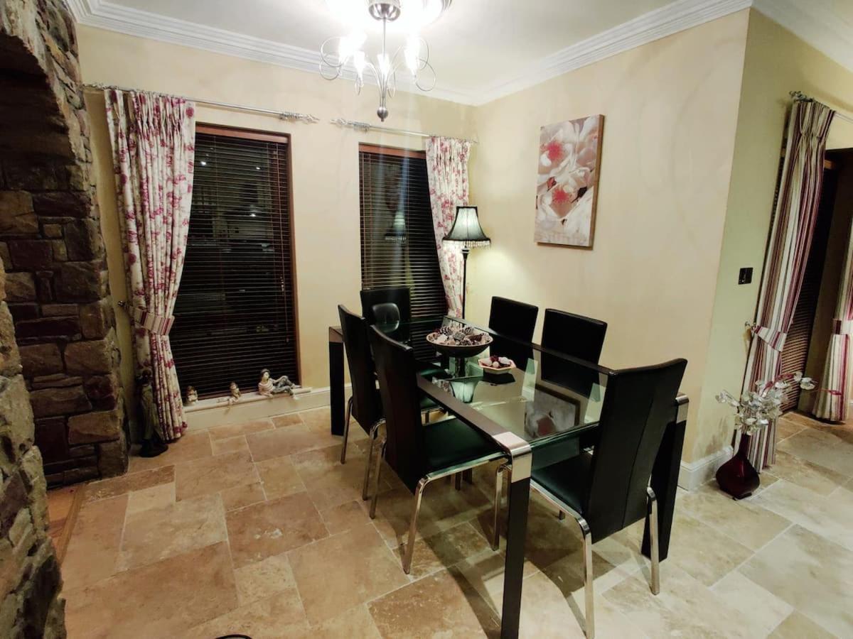 פוקספורד 'Kealan' Luxury Double Room מראה חיצוני תמונה